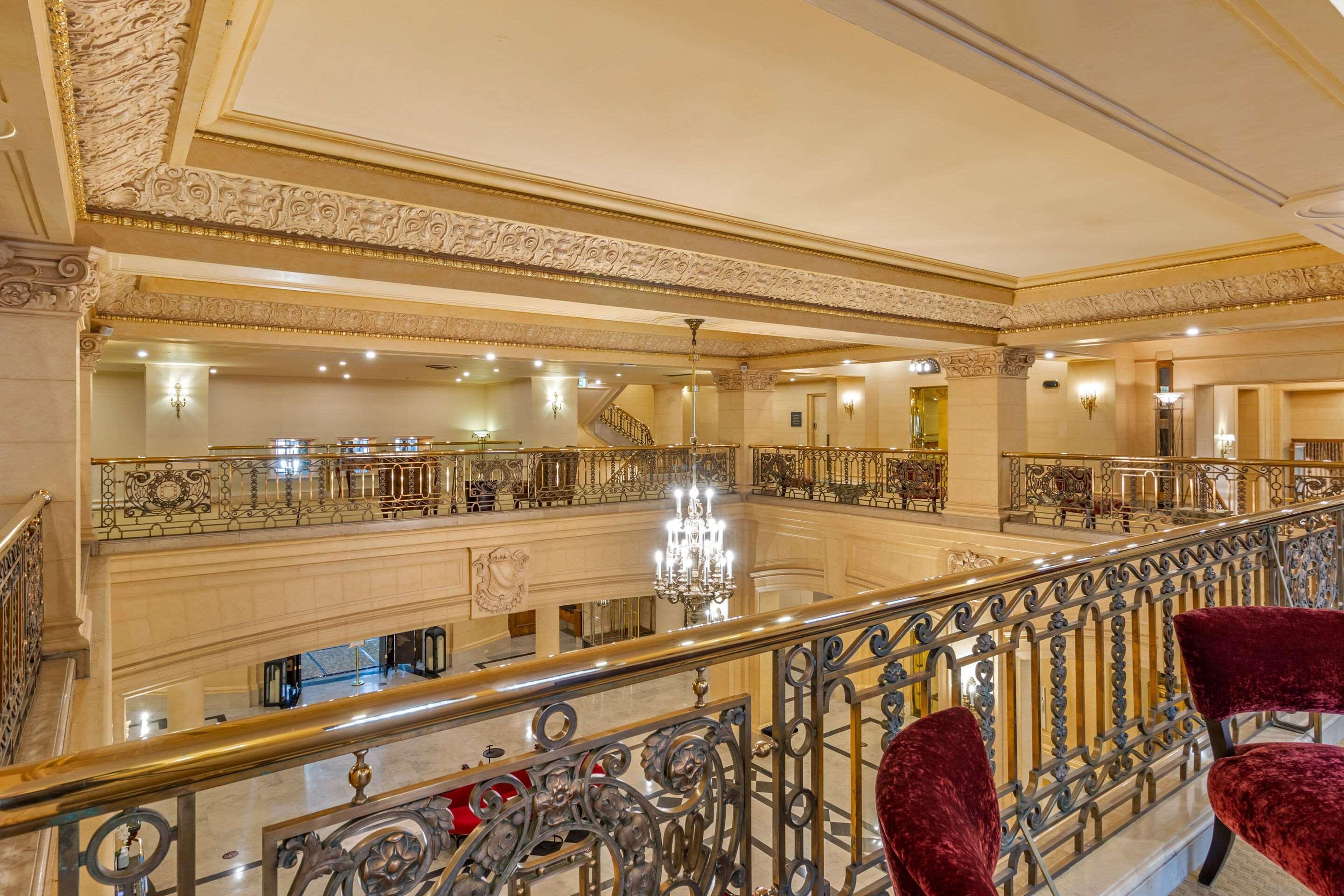 The Fort Garry Hotel Spa And Conference Centre, Ascend Hotel Collection Winnipeg Exterior photo